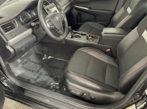 2017 Toyota Camry SE — thumbnail 9