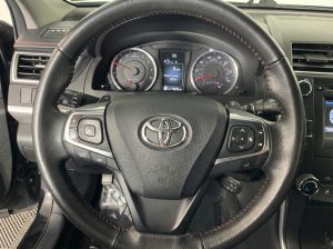 2017 Toyota Camry SE — thumbnail 10