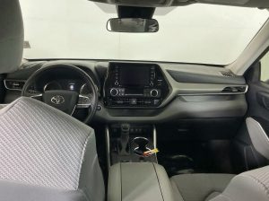 2020 Toyota Highlander L — thumbnail 14