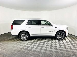 2023 GMC Yukon Denali Ultimate — thumbnail 10