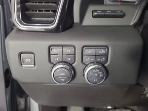 2024 GMC Sierra 2500HD Denali Ultimate — thumbnail 12