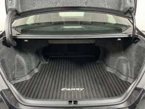 2017 Toyota Camry SE — thumbnail 16