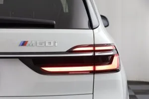 2023 BMW X7 — thumbnail 3