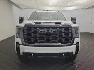2024 GMC Sierra 3500HD Denali Ultimate — thumbnail 1