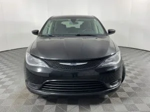 2018 Chrysler Pacifica L — thumbnail 1