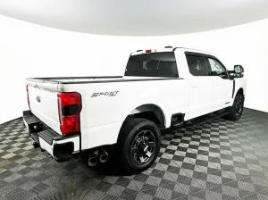 2024 Ford F-250 Super Duty Platinum — thumbnail 2