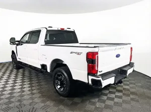 2024 Ford F-250 Super Duty Platinum — thumbnail 1